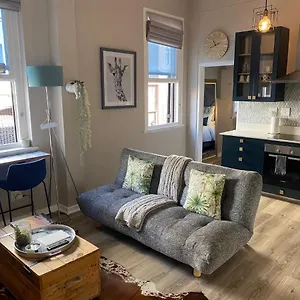  Apartment Just Off Long - Inner Gem Südafrika