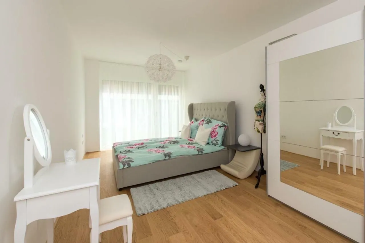 Apartment Sweet Home Vienna Garden